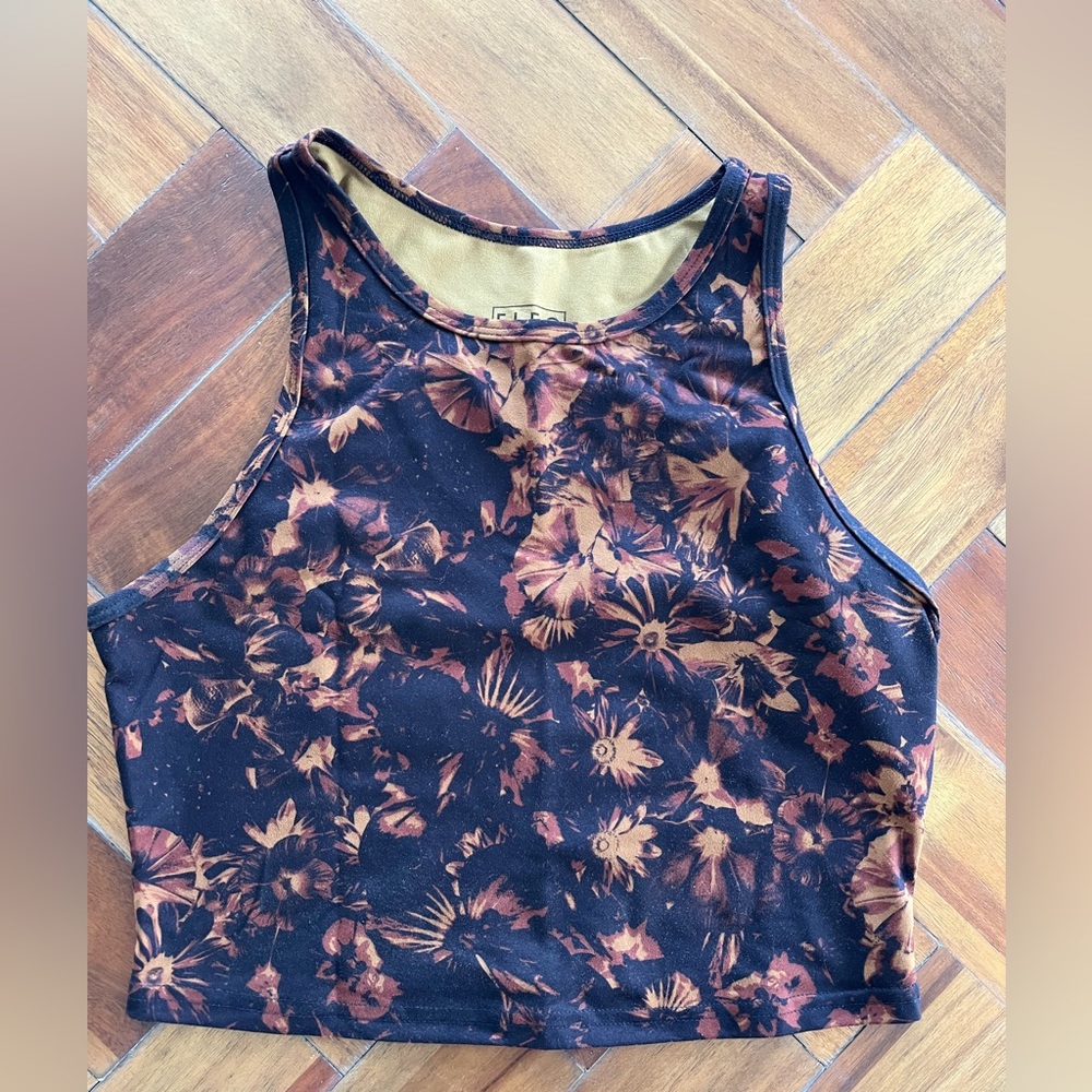 FLEO Tempo Crop tank top size medium.